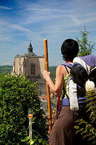 Pèlerin de SAint Jacques, à l'arrivée sur Villefranche : le clocher de la Collégiale Notre-Dame