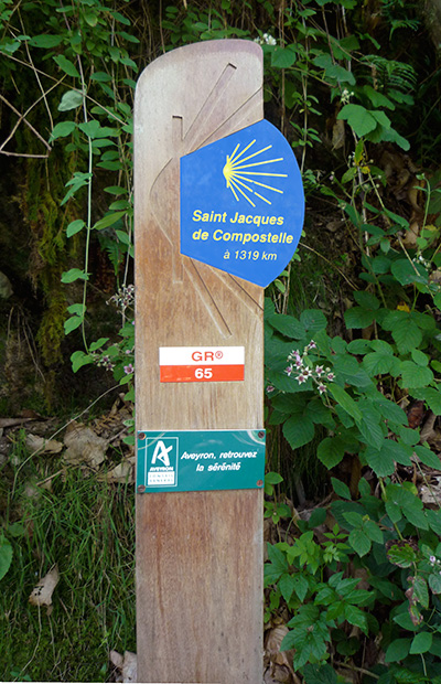 Balisage du chemin de Saint Jacques de Compostelle en Aveyron