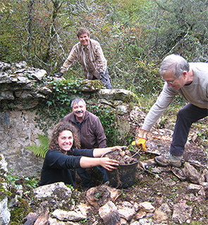 nettoyage du chemin de Saint Jacques de Compostelle